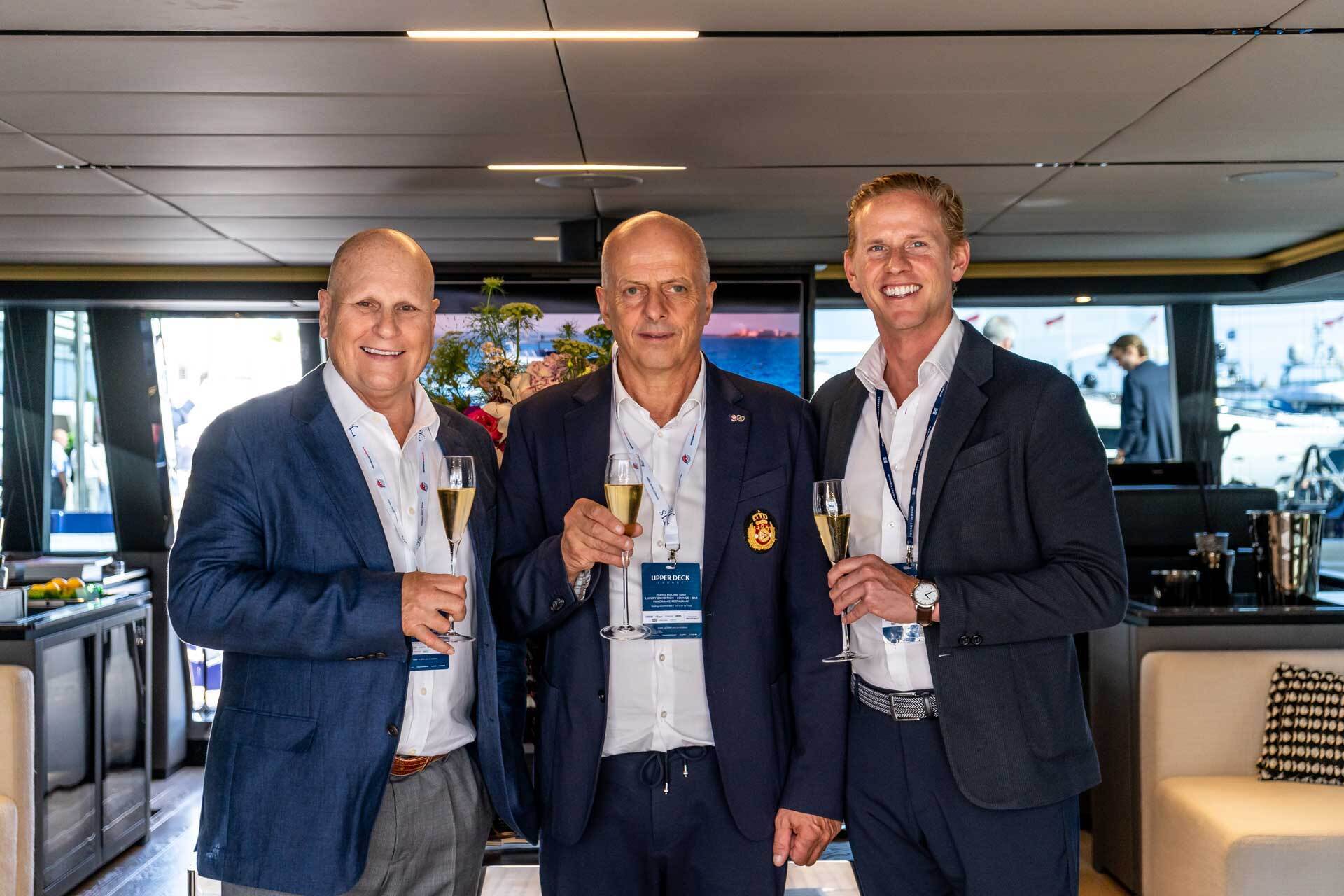 RAY WHITE MARINE NOMMÉ DISTRIBUTEUR EXCLUSIF DE SUNREEF YACHTS EN AUSTRALIE